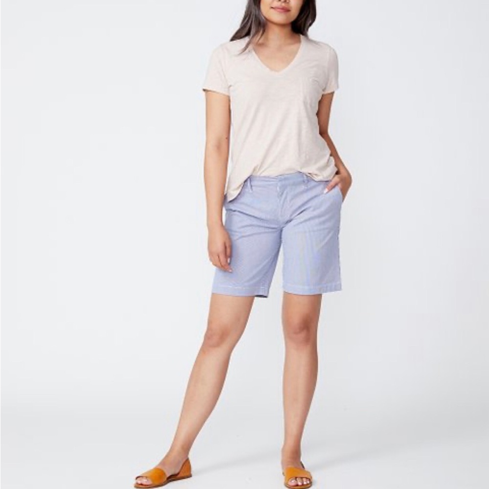 Tommy Hilfiger Women’s High Rise Pinstripe Hollywood 9”Chino Shorts, Size 10